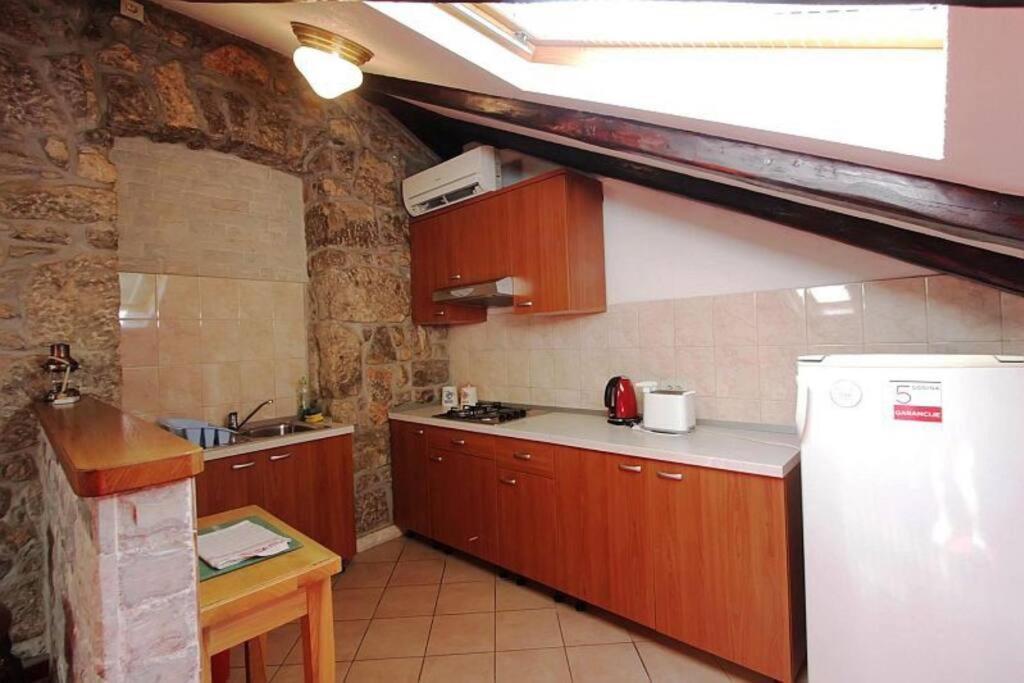 Apartment Dahlia 2 Ловран Екстериор снимка